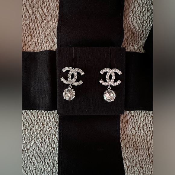 CHANEL
Like New 20B Crystal CC Logo Dangle Earrings - Picture 2 of 7